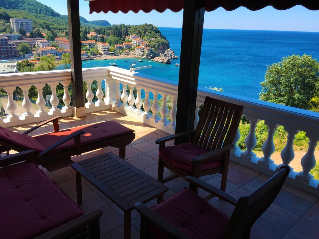 Villa Sara Guesthouse スヴェティ・ステファン 部屋 写真